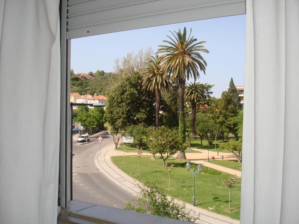 Pensao Residencial Luanda Hotel Tomar Szoba fotó